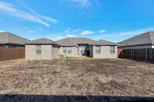 1333 Winding Hollow Dr, Grand Prairie, TX 75052 - Photo 19