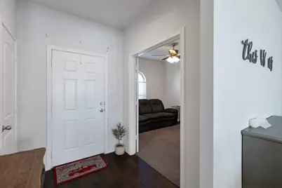 1333 Winding Hollow Drive, Grand Prairie, TX 75052 - Photo 3