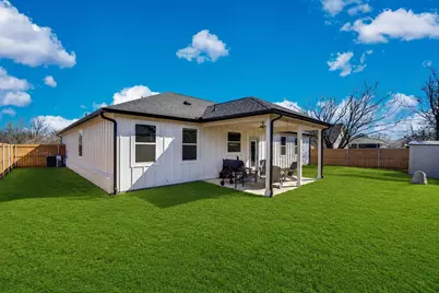 5622 Mesa Loop, Granbury, TX 76048 - Photo 9
