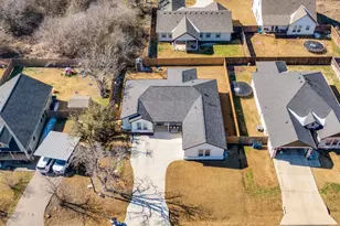 5622 Mesa Loop, Granbury, TX 76048 - Photo 1