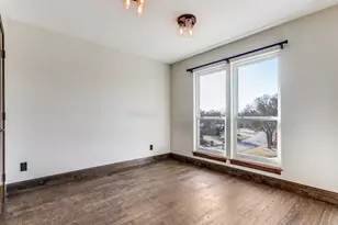 2400 Summitview Dr, Bedford, TX 76021 - Photo 11