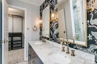 2400 Summitview Dr, Bedford, TX 76021 - Photo 5