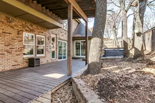 2400 Summitview Dr, Bedford, TX 76021 - Photo 15