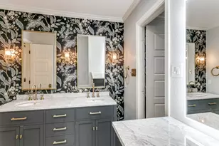 2400 Summitview Dr, Bedford, TX 76021 - Photo 7