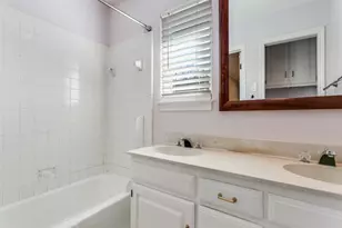 2400 Summitview Dr, Bedford, TX 76021 - Photo 9