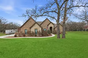 140 Flying Diamond Dr, Springtown, TX 76082 - Photo 5