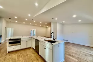 15926 Windy Meadow Dr, Dallas, TX 75248 - Photo 13