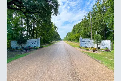 102 Enchanted Isles Circle, Mabank, TX 75156 - Photo 11