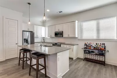 2812 Addison Park Lane, Fort Worth, TX 76110 - Photo 7