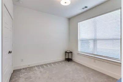 2812 Addison Park Lane, Fort Worth, TX 76110 - Photo 17