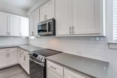 2812 Addison Park Lane, Fort Worth, TX 76110 - Photo 9