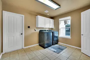 6777 Island Dr, Grand Prairie, TX 75054 - Photo 13