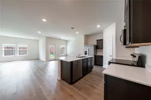 13156 Dawson, Providence Village, TX 76227 - Photo 7