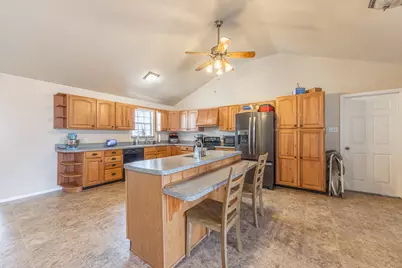 9517 County Road 419, Grandview, TX 76050 - Photo 37