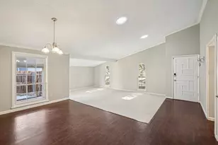 1505 Carnation Dr, Lewisville, TX 75067 - Photo 3