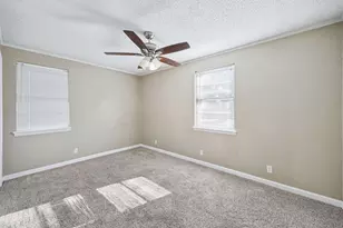 2017 Durham St, Irving, TX 75062 - Photo 17