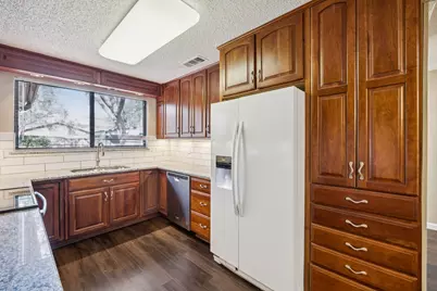 2017 Durham Street, Irving, TX 75062 - Photo 7