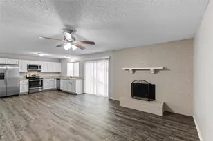 2011 Lavon Creek Ln, Arlington, TX 76006 - Photo 17