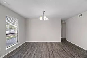 2011 Lavon Creek Ln, Arlington, TX 76006 - Photo 9