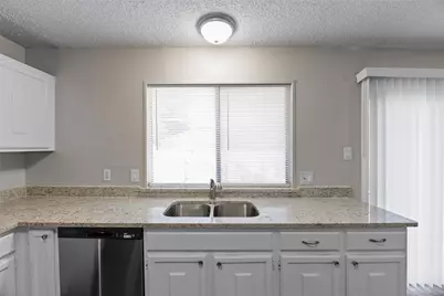 2011 Lavon Creek Lane, Arlington, TX 76006 - Photo 15