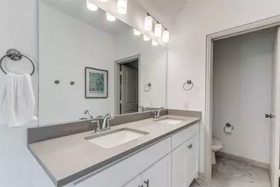 5106 Springlake Parkway, Haltom City, TX 76117 - Photo 17