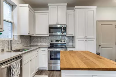 5106 Springlake Parkway, Haltom City, TX 76117 - Photo 11