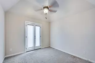 2209 Highland Villa Ln, Arlington, TX 76012 - Photo 19