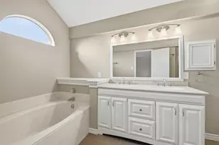 8852 Tyne Trail, Fort Worth, TX 76118 - Photo 17