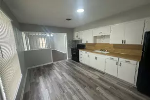 913 N 24th St, Corsicana, TX 75110 - Photo 11