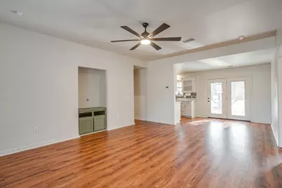 1312 Bradley Court, Cleburne, TX 76033 - Photo 5