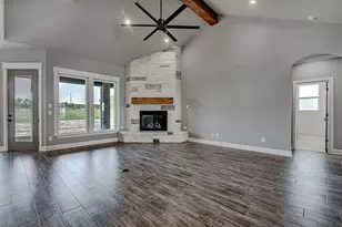 8525 Wild Colt Dr, Godley, TX 76044 - Photo 5