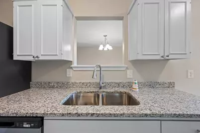 802 Las Palmas Drive, Grand Prairie, TX 75052 - Photo 11