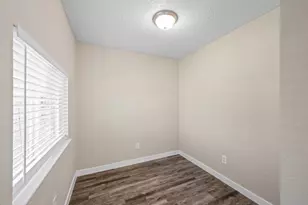 802 Las Palmas Dr, Grand Prairie, TX 75052 - Photo 13