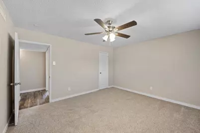 802 Las Palmas Drive, Grand Prairie, TX 75052 - Photo 23