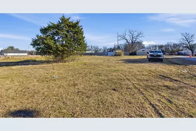 3737 Kolloch Drive, Dallas, TX 75216 - Photo 11