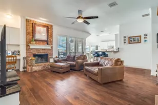 223 Carriage Dr, Willow Park, TX 76087 - Photo 3