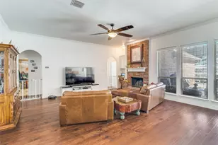 223 Carriage Dr, Willow Park, TX 76087 - Photo 11