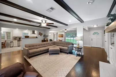 2107 Westwood Drive, Arlington, TX 76012 - Photo 9