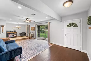 2107 Westwood Dr, Arlington, TX 76012 - Photo 7