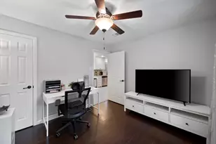 2107 Westwood Dr, Arlington, TX 76012 - Photo 33