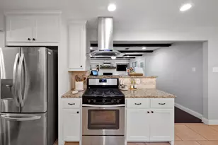 2107 Westwood Dr, Arlington, TX 76012 - Photo 15