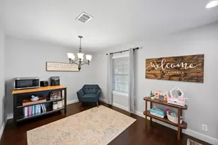 2107 Westwood Dr, Arlington, TX 76012 - Photo 7