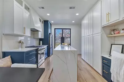 302 S Saint Mary Avenue, Dallas, TX 75214 - Photo 11