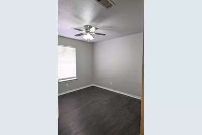 502 N Sewell Drive #B, Decatur, TX 76234 - Photo 9