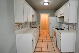 502 N Sewell Dr, Decatur, TX 76234 - Photo 3