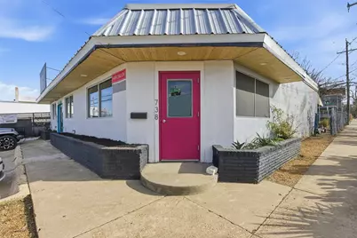 738 W Davis Street, Dallas, TX 75208 - Photo 3