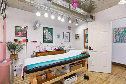 738 W Davis Street, Dallas, TX 75208 - Photo 19