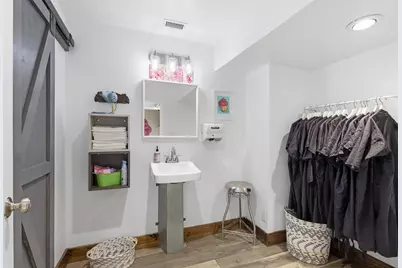 738 W Davis Street, Dallas, TX 75208 - Photo 9