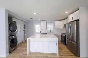 312 Elm St, Hurst, TX 76053 - Photo 7