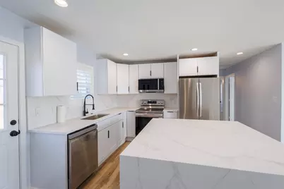 312 Elm Street, Hurst, TX 76053 - Photo 9